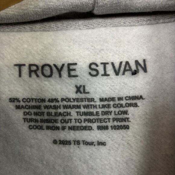 Troye Sivan One Of Your Girls Oversized Zip-Up Hoodie Size Extra Large - Picture 4 of 4
